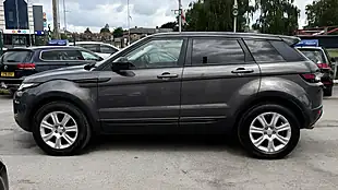 Used 2017 Land Rover Range Rover Evoque Se Tech Grey - Interior and Exterior details 7