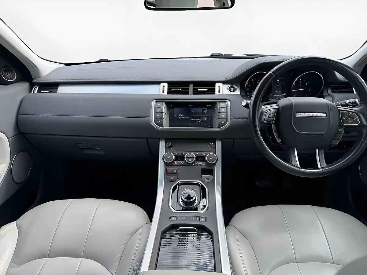Used 2017 Land Rover Range Rover Evoque Se Tech Grey - Interior and Exterior details 17