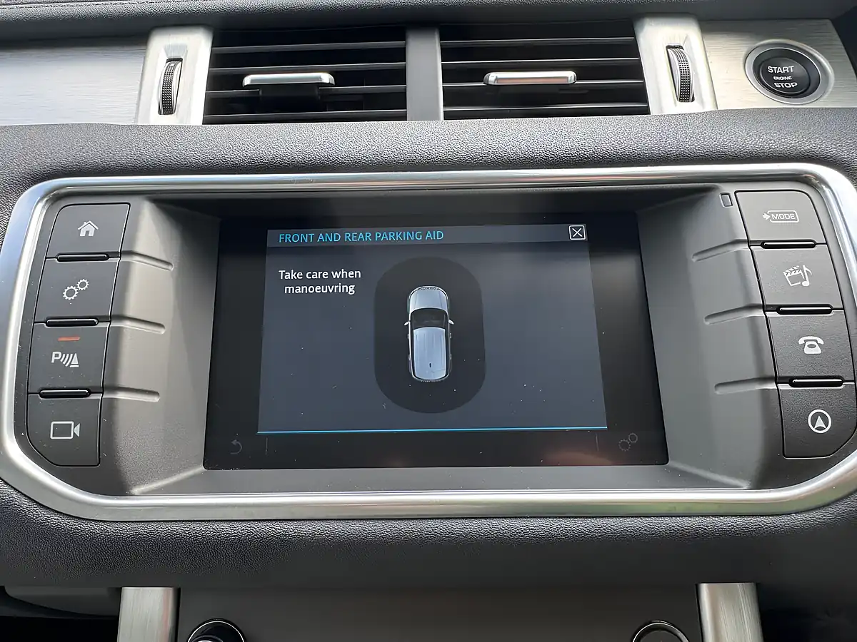 Used 2017 Land Rover Range Rover Evoque Se Tech Grey - Interior and Exterior details 3