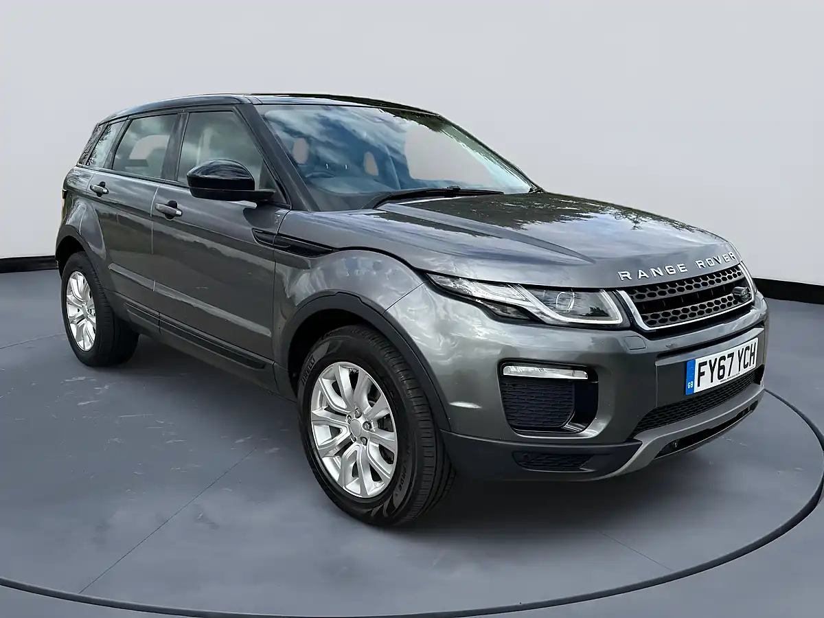 Used 2017 Land Rover Range Rover Evoque Se Tech Grey - Interior and Exterior details 4
