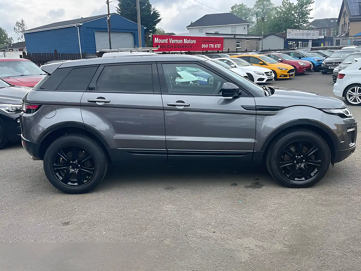 Used 2017 Land Rover Range Rover Evoque Se Tech Grey - Interior and Exterior details 10