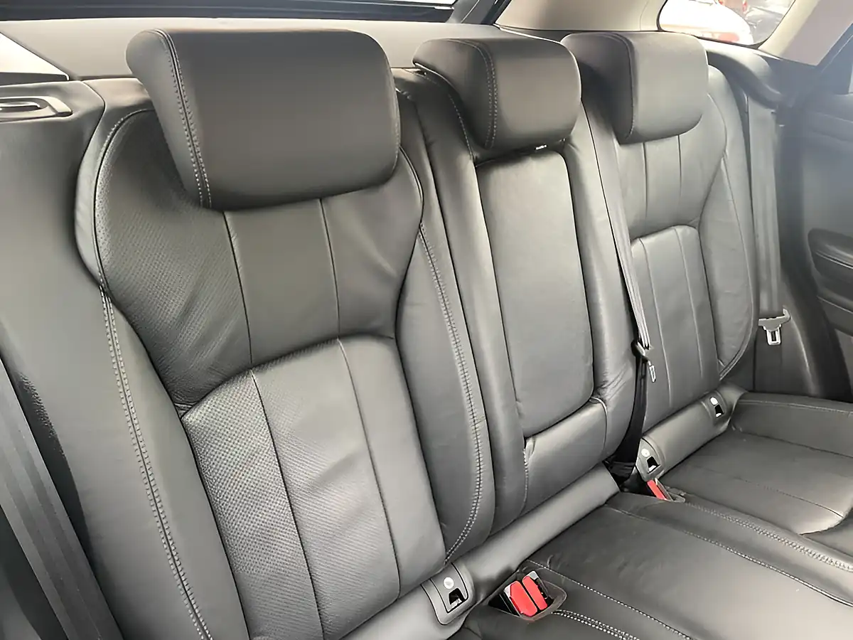 Used 2017 Land Rover Range Rover Evoque Se Tech Grey - Interior and Exterior details 15