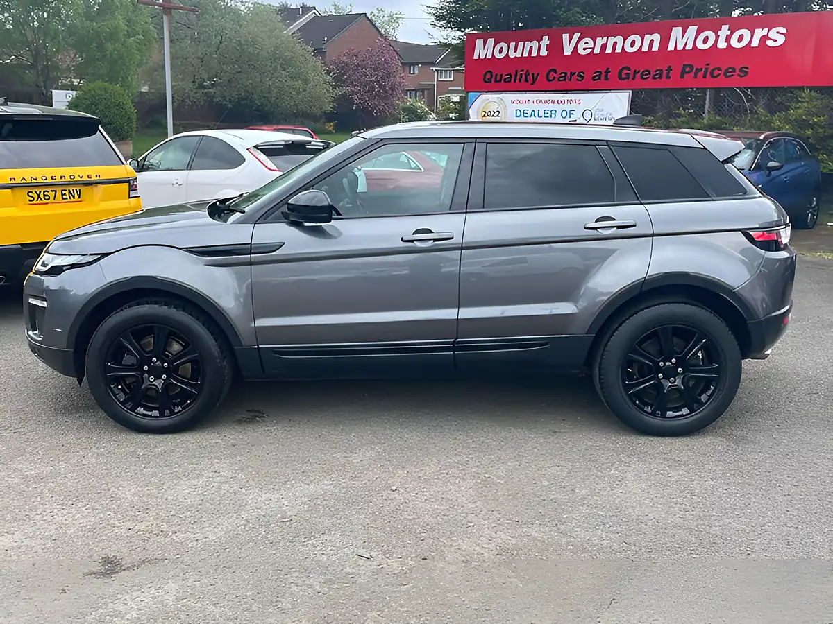 Used 2017 Land Rover Range Rover Evoque Se Tech Grey - Interior and Exterior details 6