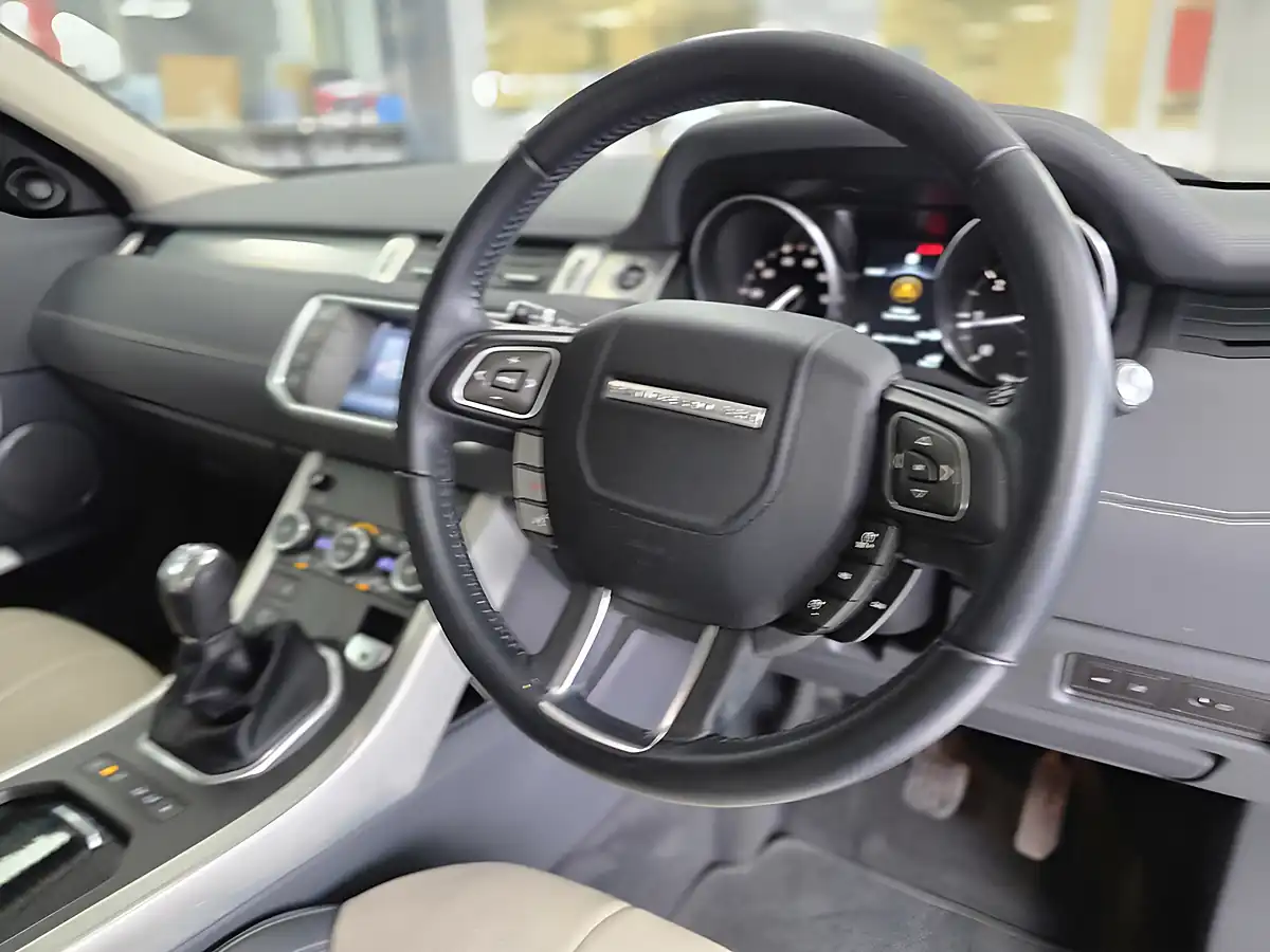 Used 2017 Land Rover Range Rover Evoque Se Tech Loire Blue Metallic - Interior and Exterior details 12