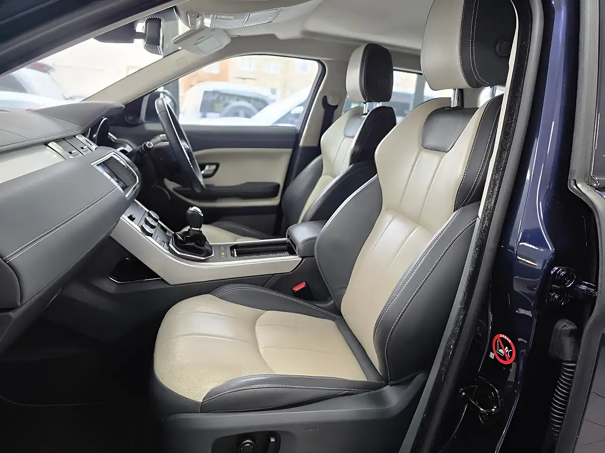 Used 2017 Land Rover Range Rover Evoque Se Tech Loire Blue Metallic - Interior and Exterior details 7