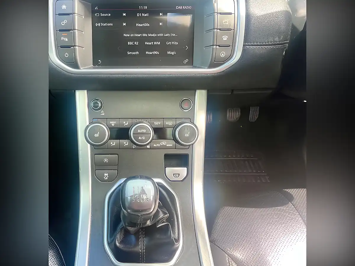 Used 2017 Land Rover Range Rover Evoque Se Tech Red - Interior and Exterior details 14
