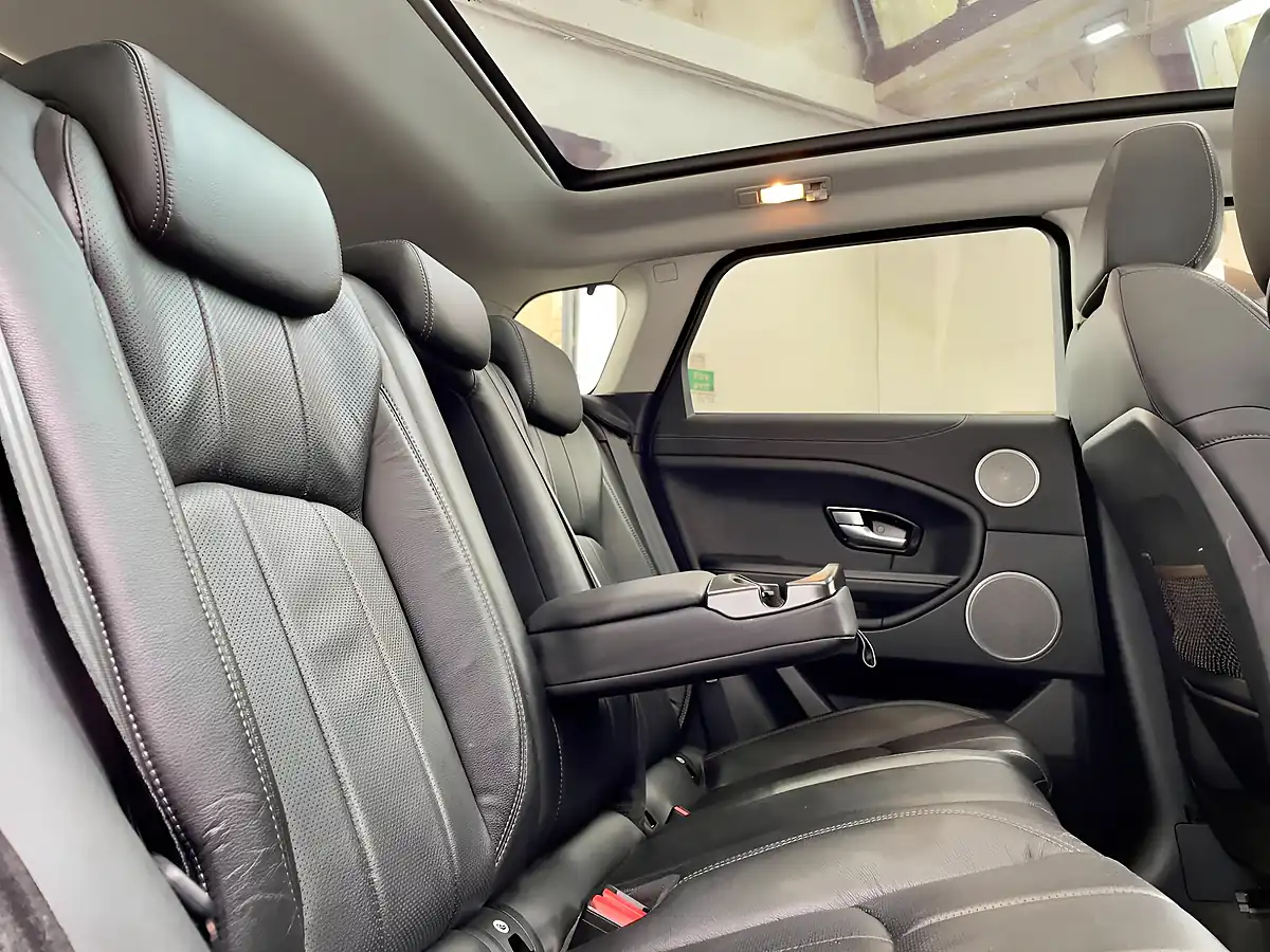 Used 2017 Land Rover Range Rover Evoque Se Tech Red - Interior and Exterior details 8