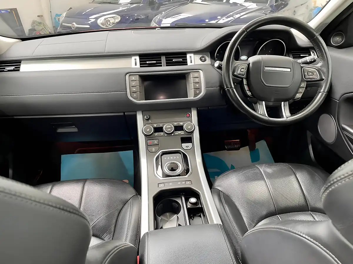 Used 2017 Land Rover Range Rover Evoque Se Tech Red - Interior and Exterior details 9