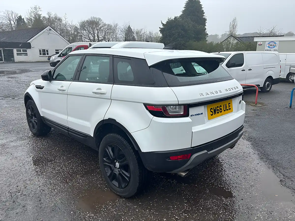 Used 2017 Land Rover Range Rover Evoque Se Tech White - Interior and Exterior details 6