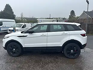 Used 2017 Land Rover Range Rover Evoque Se Tech White - Interior and Exterior details 7
