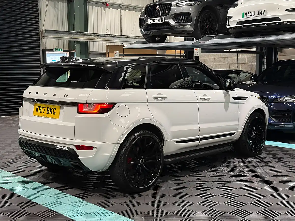 Used 2017 Land Rover Range Rover Evoque Se Tech White - Interior and Exterior details 9