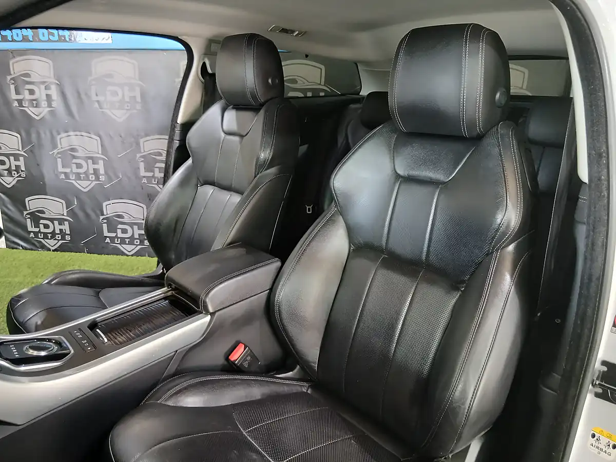 Used 2017 Land Rover Range Rover Evoque Se Tech White - Interior and Exterior details 10