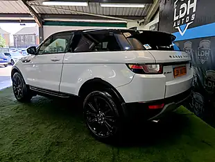 Used 2017 Land Rover Range Rover Evoque Se Tech White - Interior and Exterior details 5