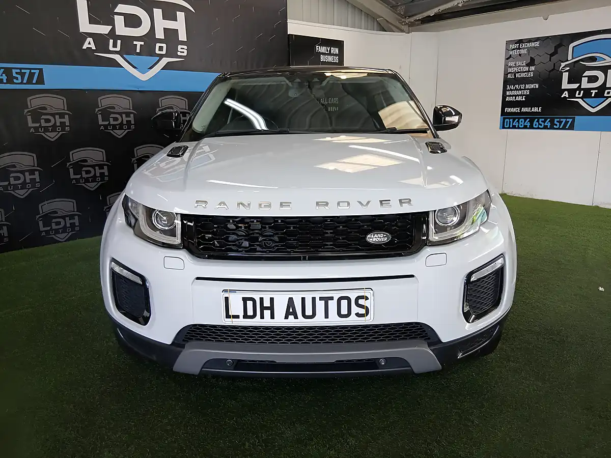 Used 2017 Land Rover Range Rover Evoque Se Tech White - Interior and Exterior details 8