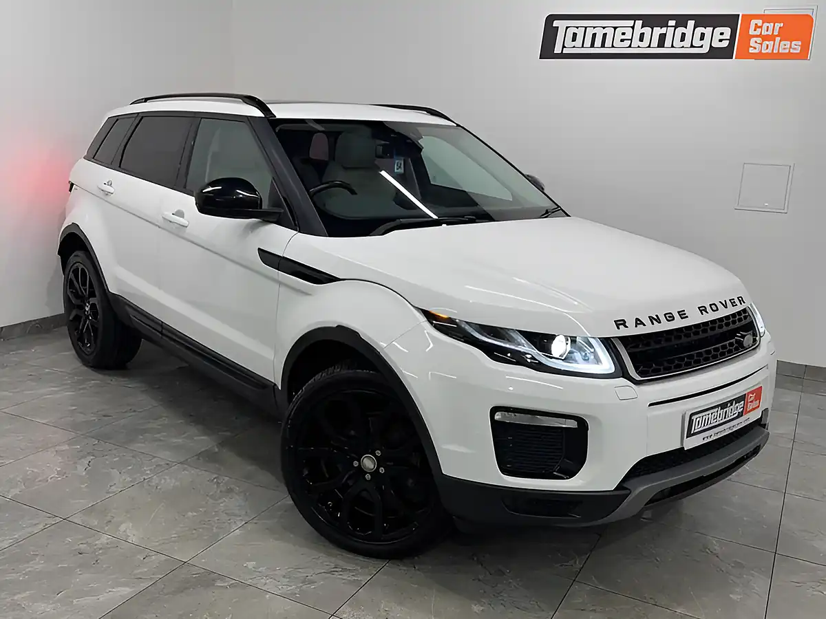 Used 2017 Land Rover Range Rover Evoque Se Tech White - Front View