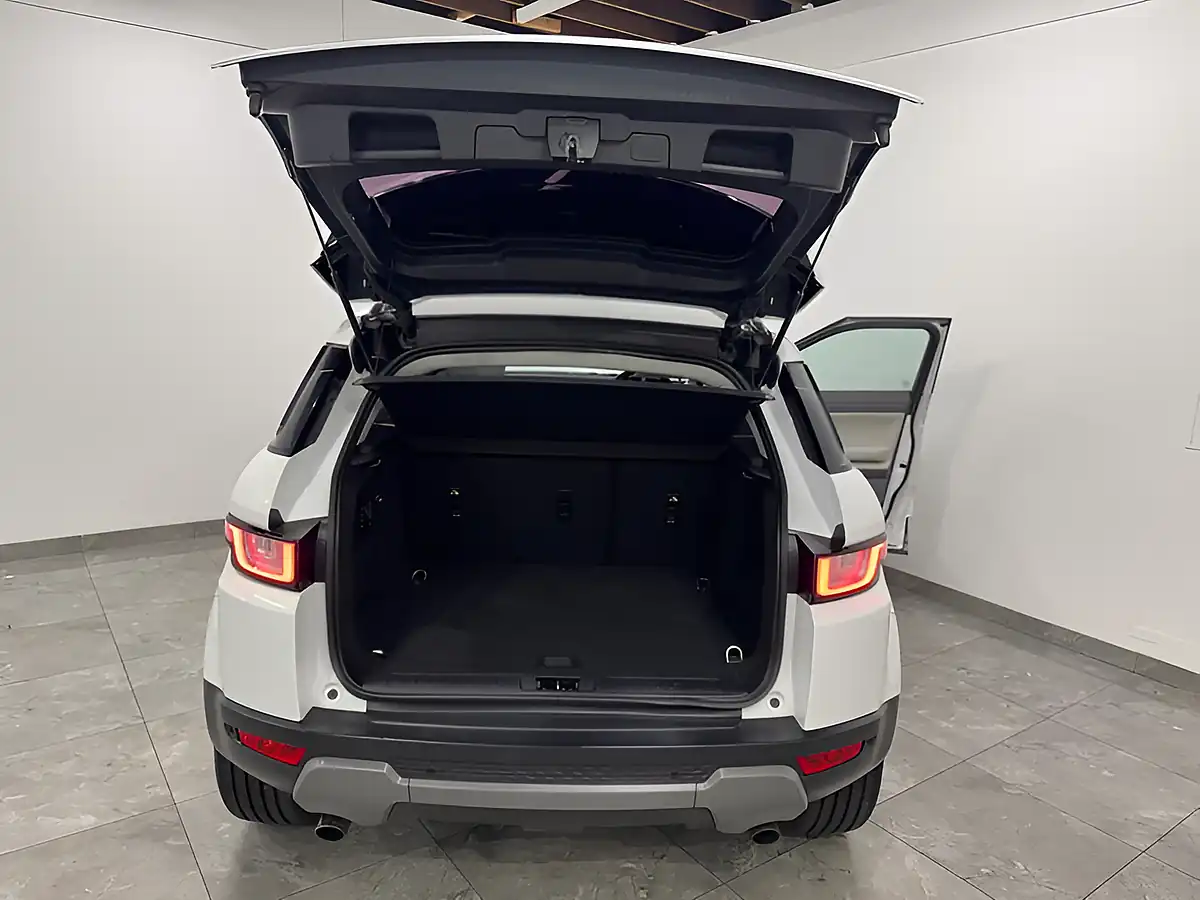 Used 2017 Land Rover Range Rover Evoque Se Tech White - Interior and Exterior details 14