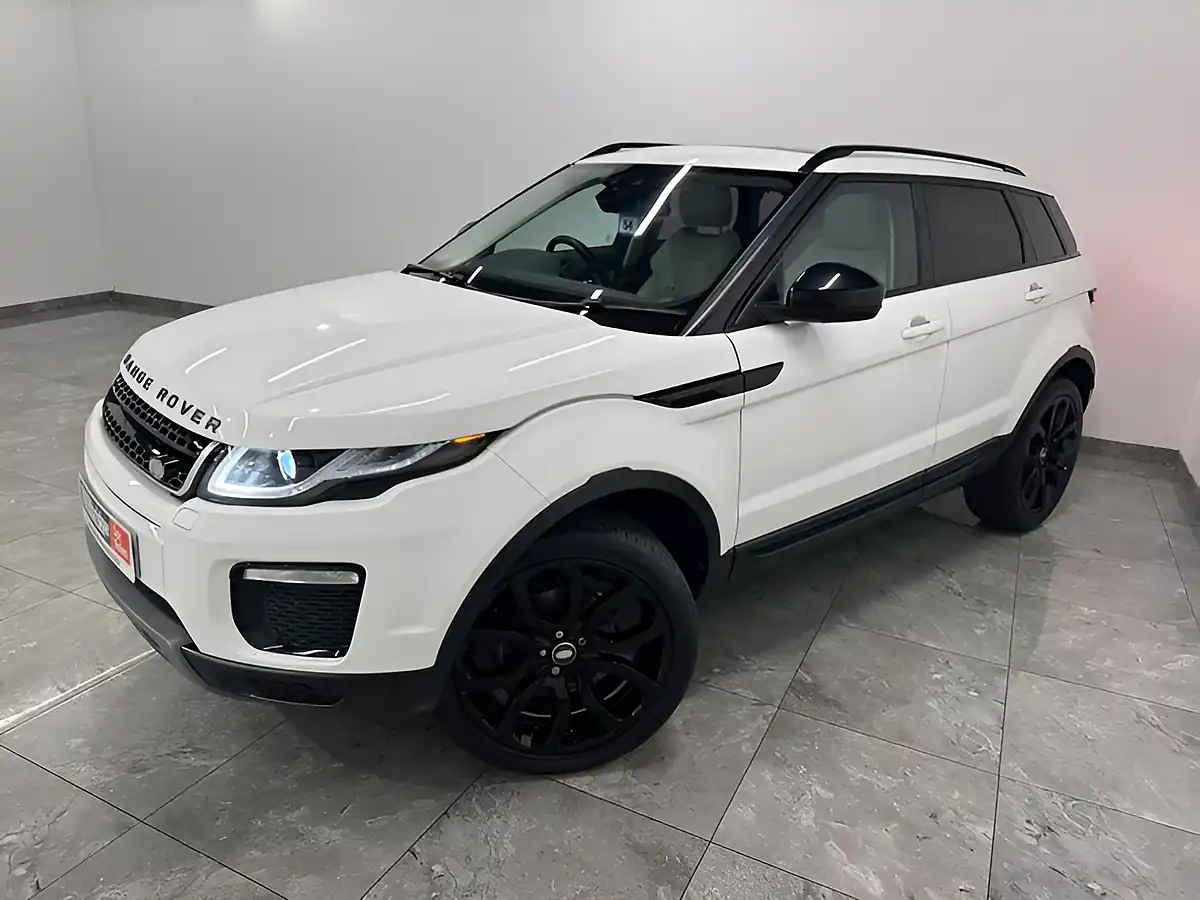 Used 2017 Land Rover Range Rover Evoque Se Tech White - Interior and Exterior details 4