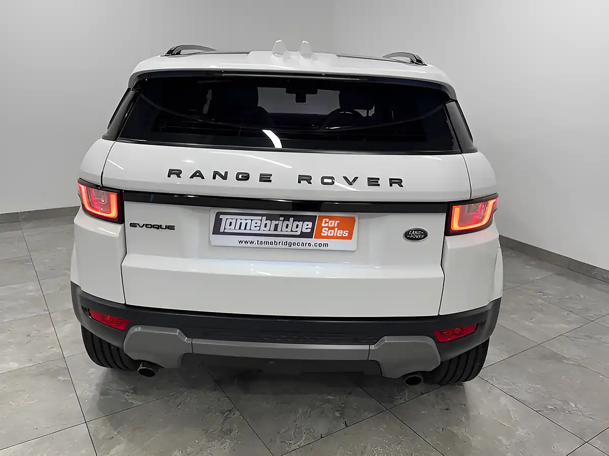 Used 2017 Land Rover Range Rover Evoque Se Tech White - Interior and Exterior details 7