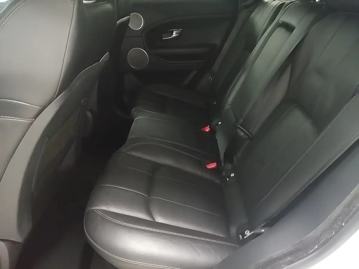 Used 2017 Land Rover Range Rover Evoque Se Tech White - Interior and Exterior details 10