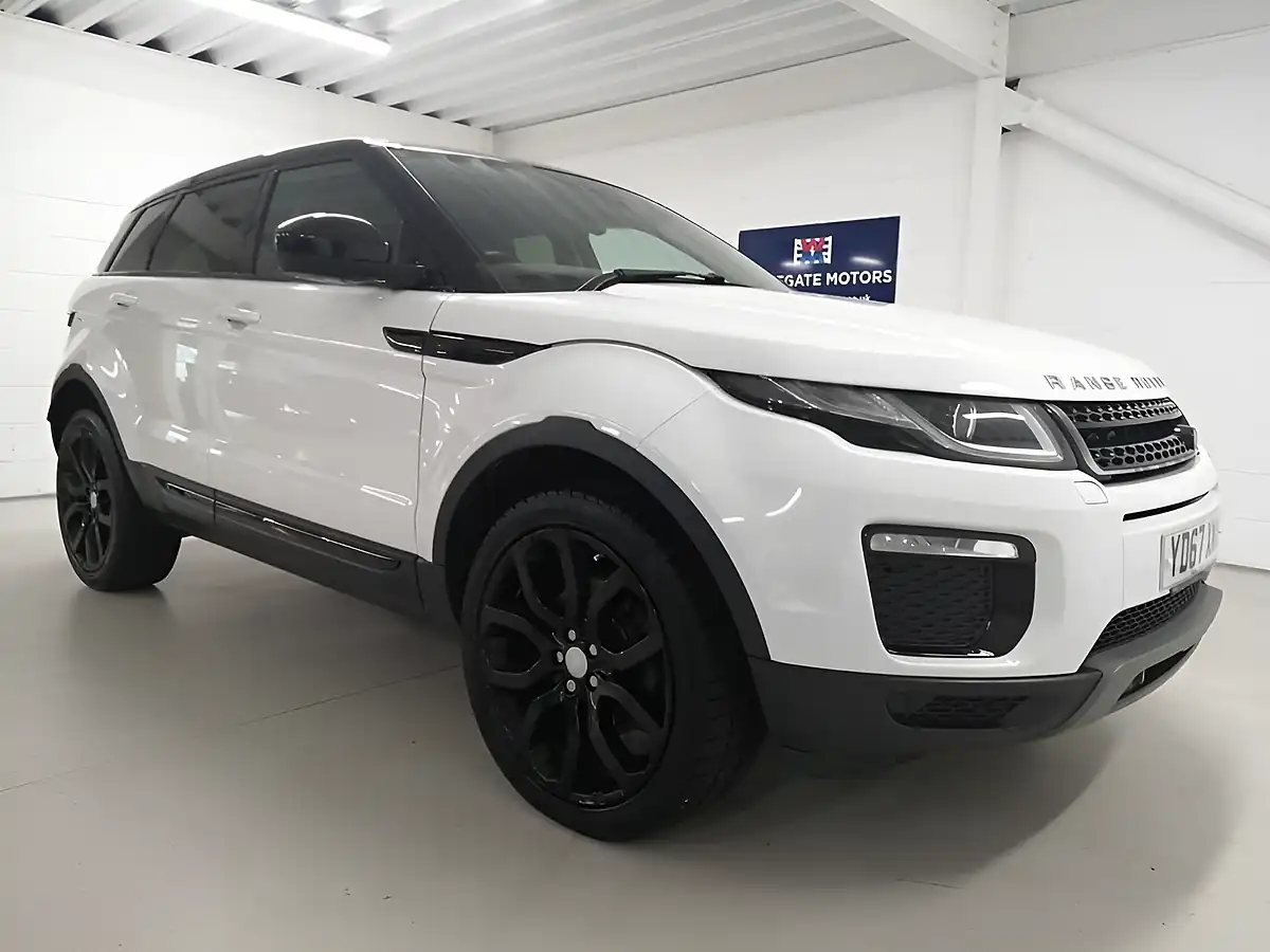 Used 2017 Land Rover Range Rover Evoque Se Tech White - Interior and Exterior details 13