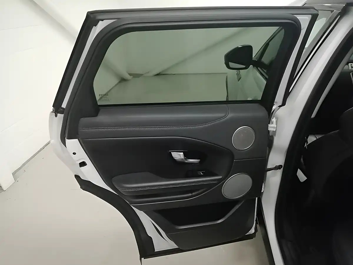 Used 2017 Land Rover Range Rover Evoque Se Tech White - Interior and Exterior details 19