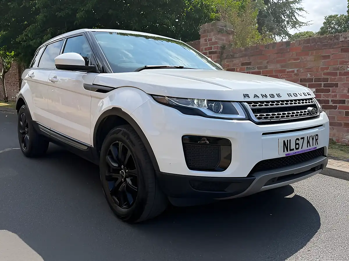 Used 2017 Land Rover Range Rover Evoque Se White - Interior and Exterior details 2