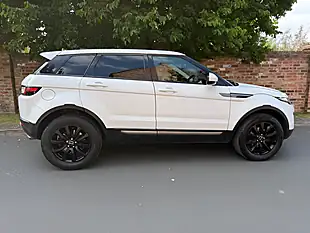 Used 2017 Land Rover Range Rover Evoque Se White - Interior and Exterior details 7