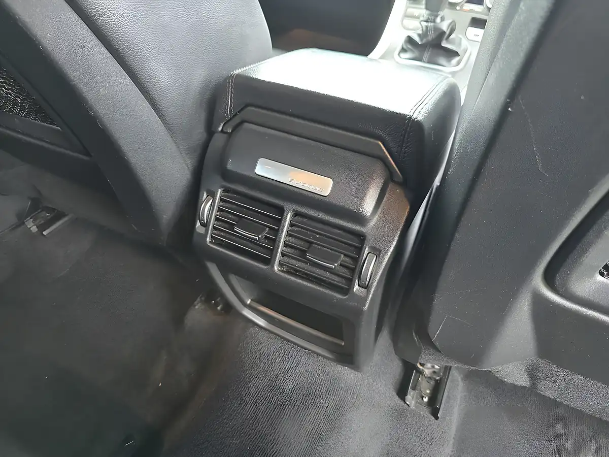 Used 2017 Land Rover Range Rover Evoque Se White - Interior and Exterior details 13