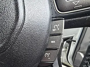 Used 2017 Land Rover Range Rover Evoque Se White - Interior and Exterior details 16