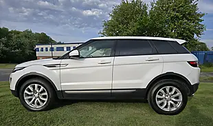 Used 2017 Land Rover Range Rover Evoque Se White - Interior and Exterior details 17