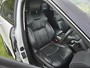 Used 2017 Land Rover Range Rover Evoque Se White - Interior and Exterior details 4