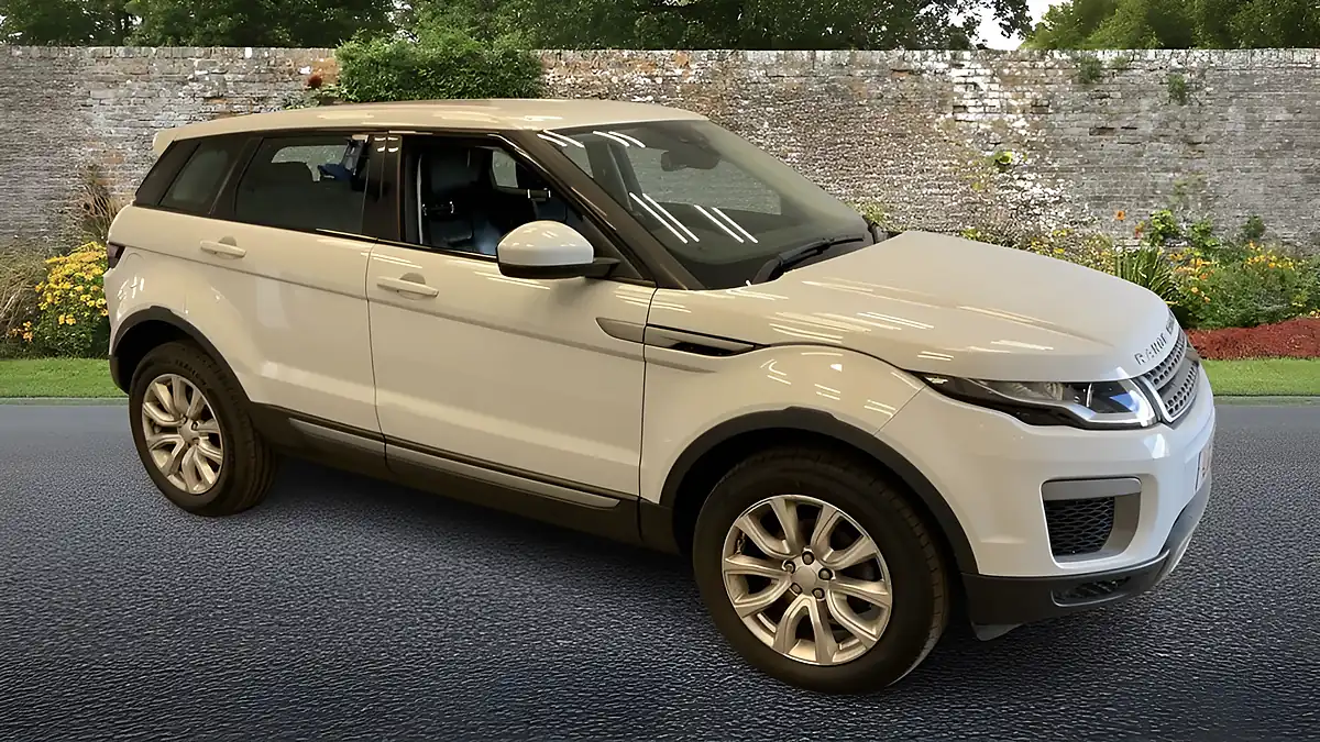 Used 2017 Land Rover Range Rover Evoque Se White - Interior and Exterior details 3