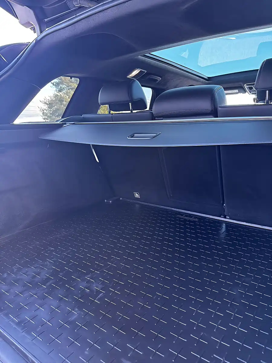 Used 2017 Land Rover Range Rover Sport Autobiography Dynamic Black - Interior and Exterior details 17