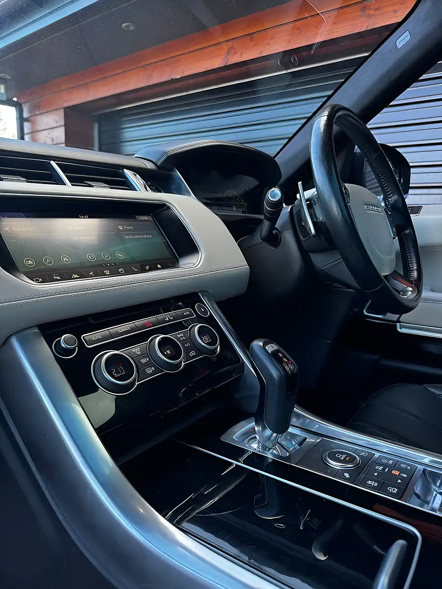 Used 2017 Land Rover Range Rover Sport Autobiography Dynamic Black - Interior and Exterior details 7
