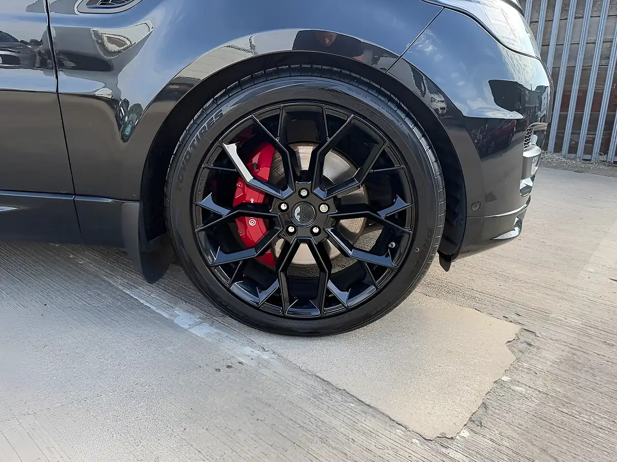 Used 2017 Land Rover Range Rover Sport Autobiography Dynamic Black - Interior and Exterior details 10