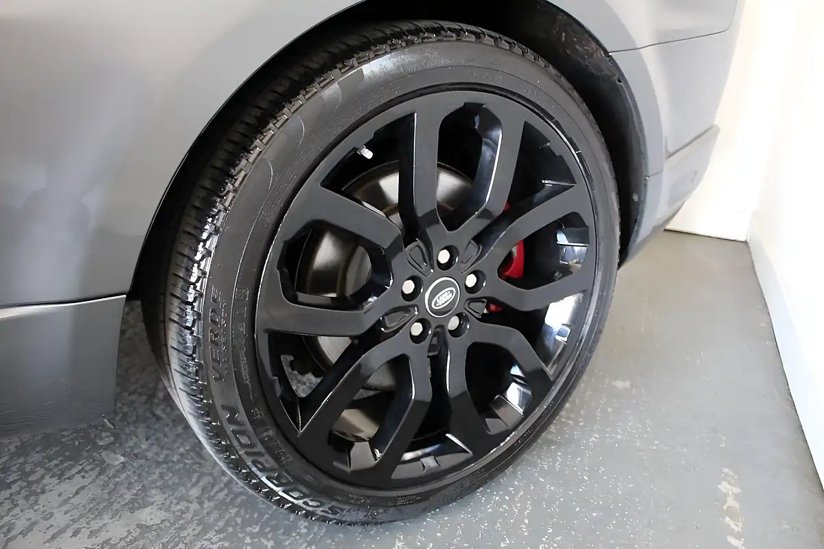 Used 2017 Land Rover Range Rover Sport Autobiography Dynamic Grey - Interior and Exterior details 20