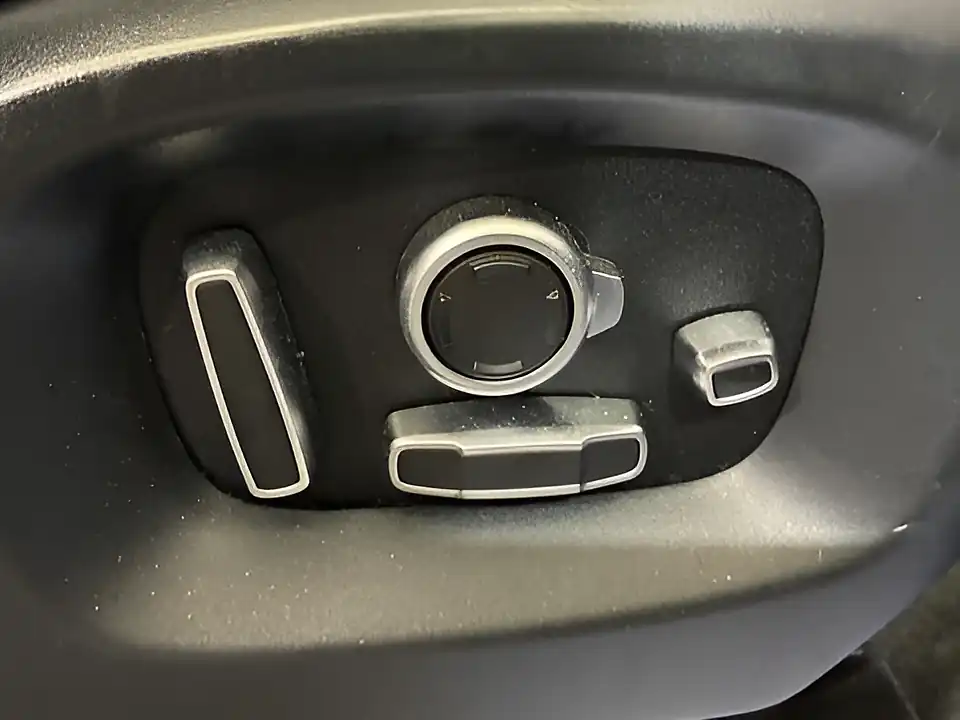 Used 2017 Land Rover Range Rover Sport Autobiography Dynamic White - Interior and Exterior details 14