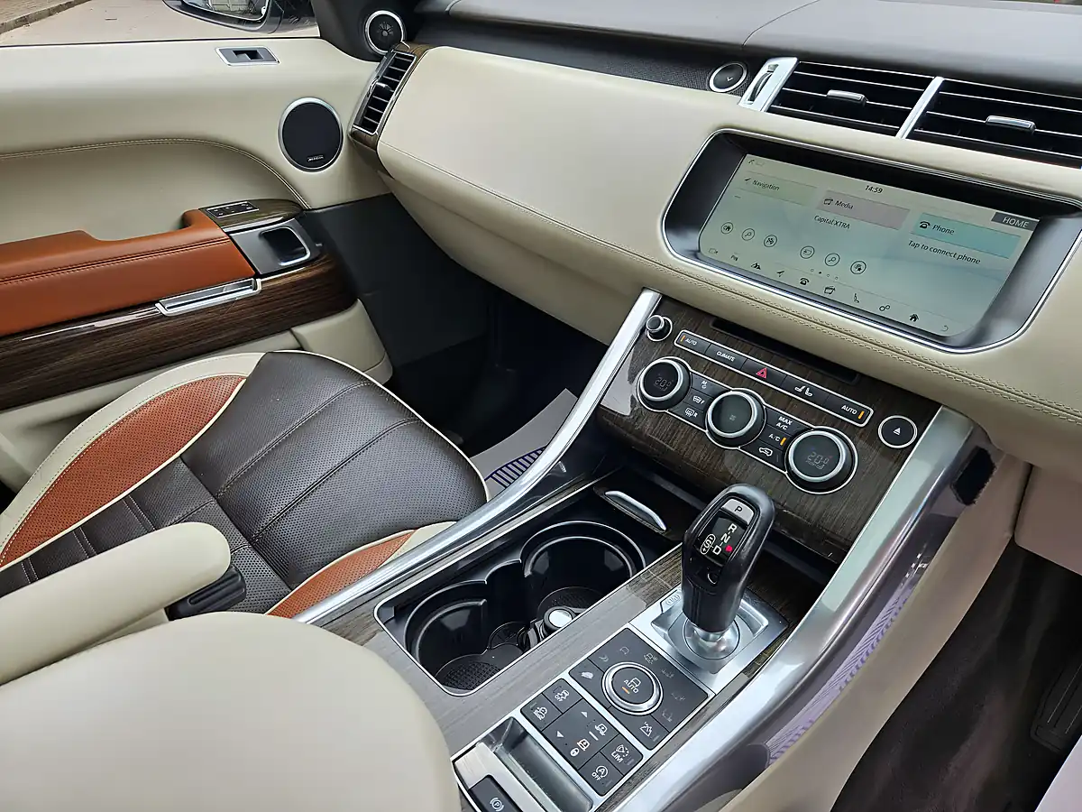 Used 2017 Land Rover Range Rover Sport Autobiography Dynamic White - Interior and Exterior details 11