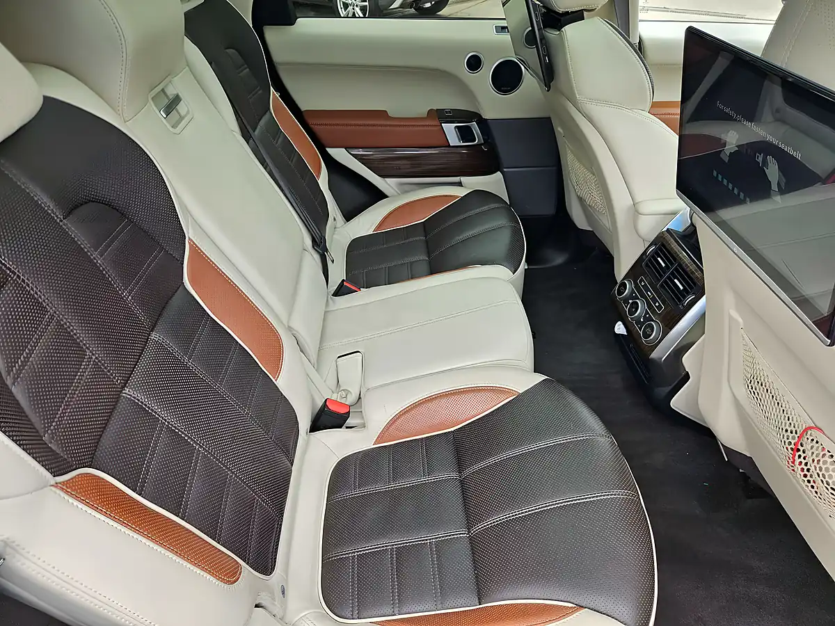 Used 2017 Land Rover Range Rover Sport Autobiography Dynamic White - Interior and Exterior details 12