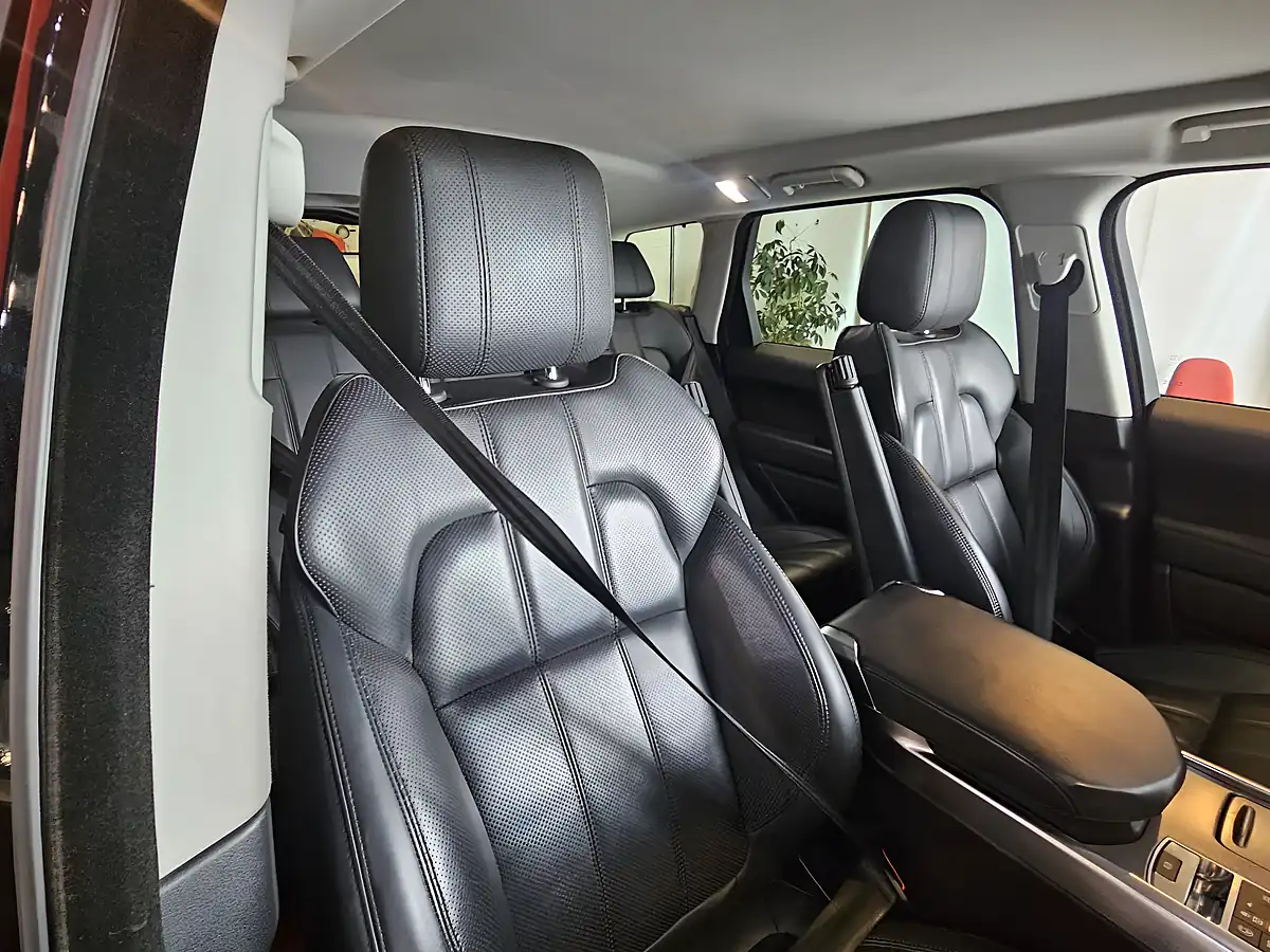 Used 2017 Land Rover Range Rover Sport Hse Black - Interior and Exterior details 11
