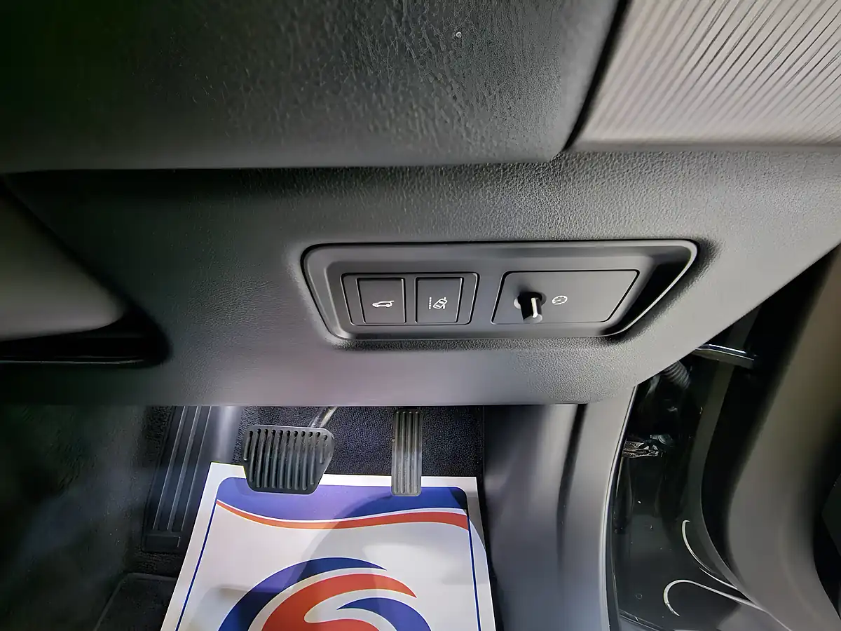 Used 2017 Land Rover Range Rover Sport Hse Black - Interior and Exterior details 17