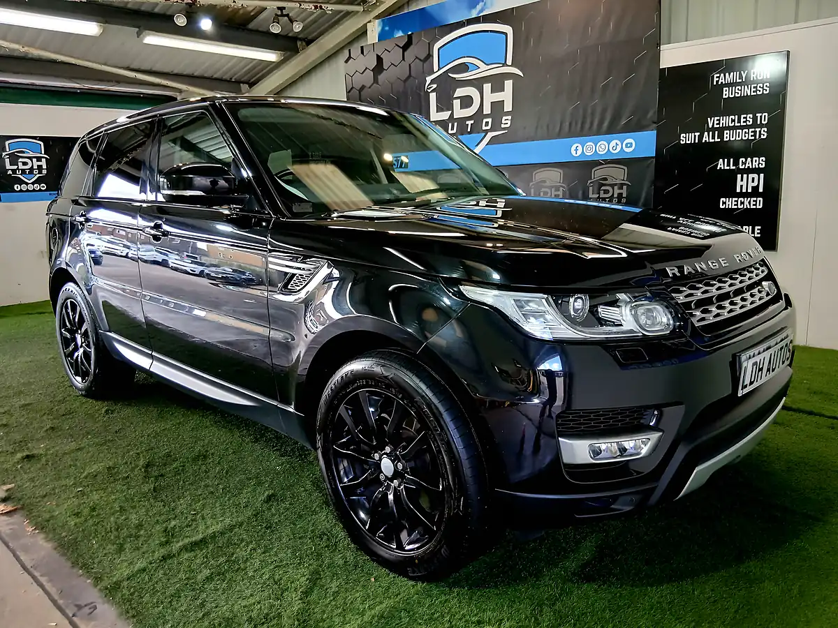 Used 2017 Land Rover Range Rover Sport Hse Black - Front View