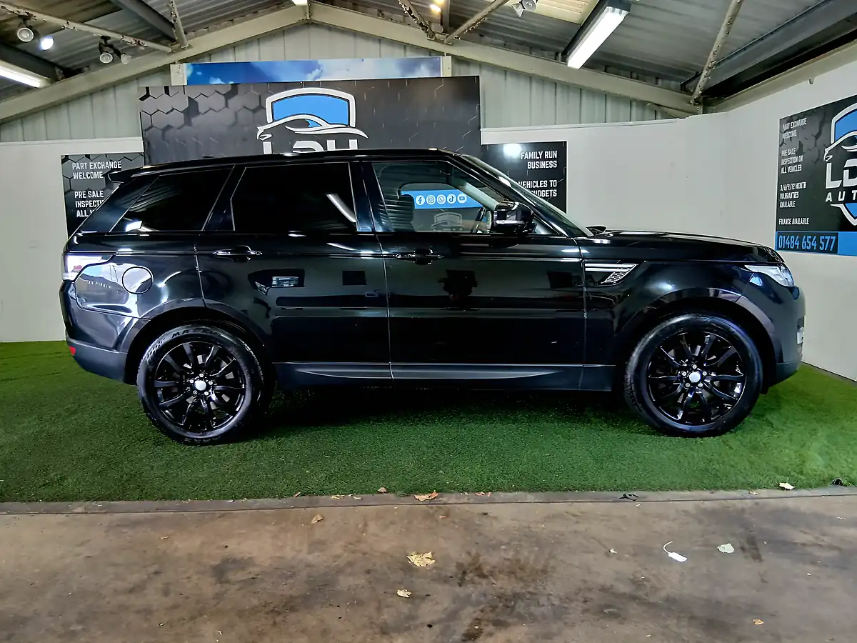Used 2017 Land Rover Range Rover Sport Hse Black - Interior and Exterior details 2