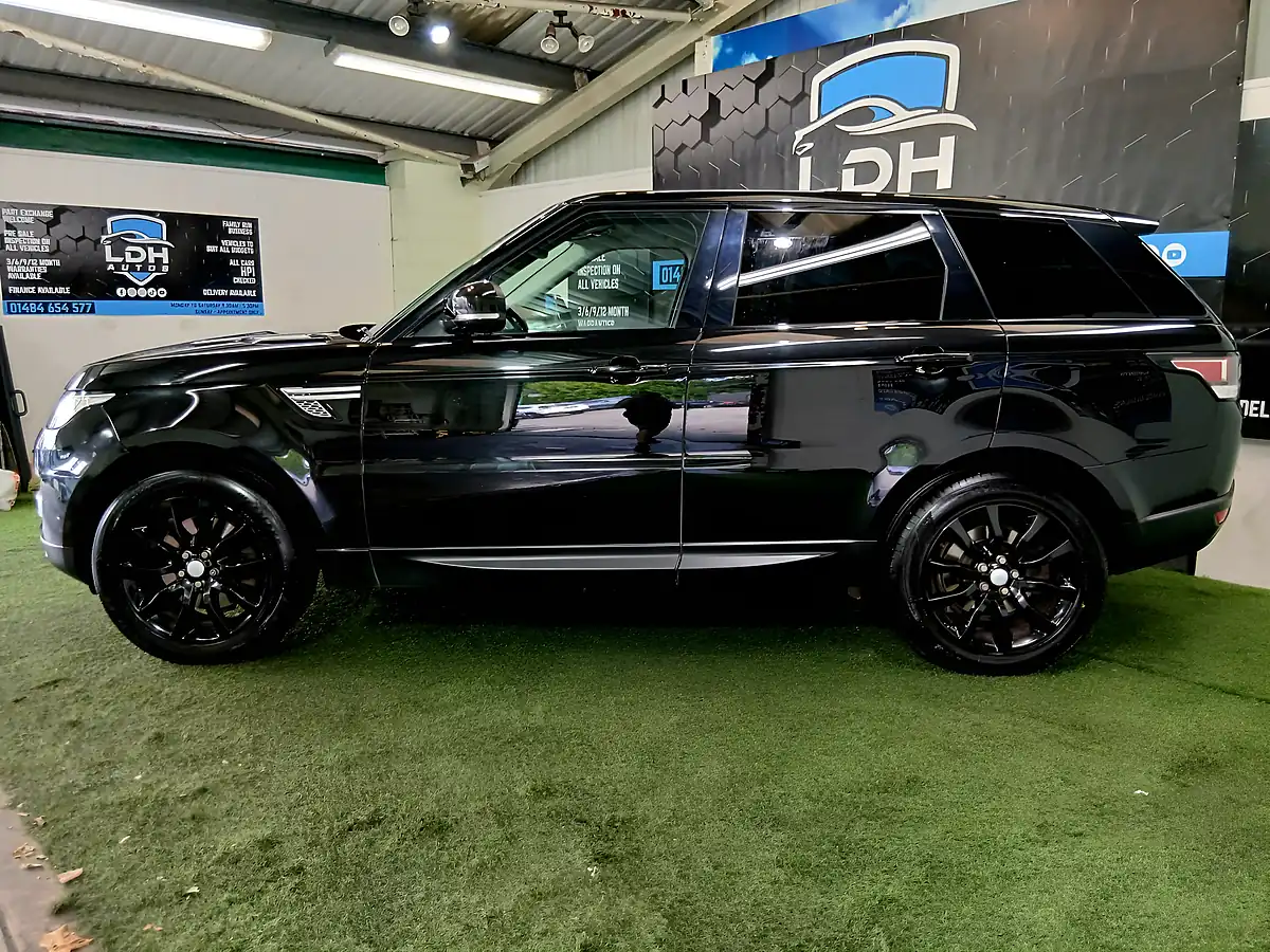 Used 2017 Land Rover Range Rover Sport Hse Black - Interior and Exterior details 5