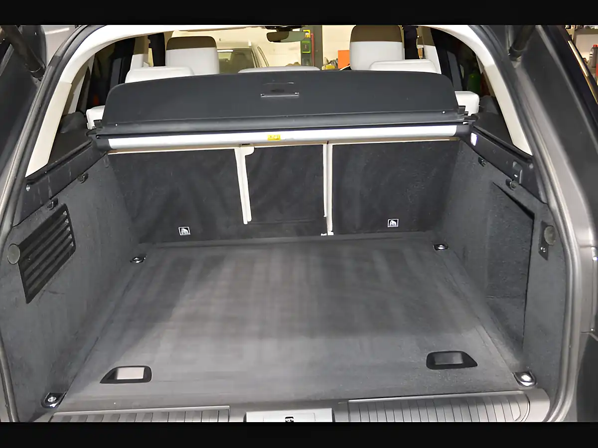 Used 2017 Land Rover Range Rover Sport Hse Carpathian Grey - Interior and Exterior details 13
