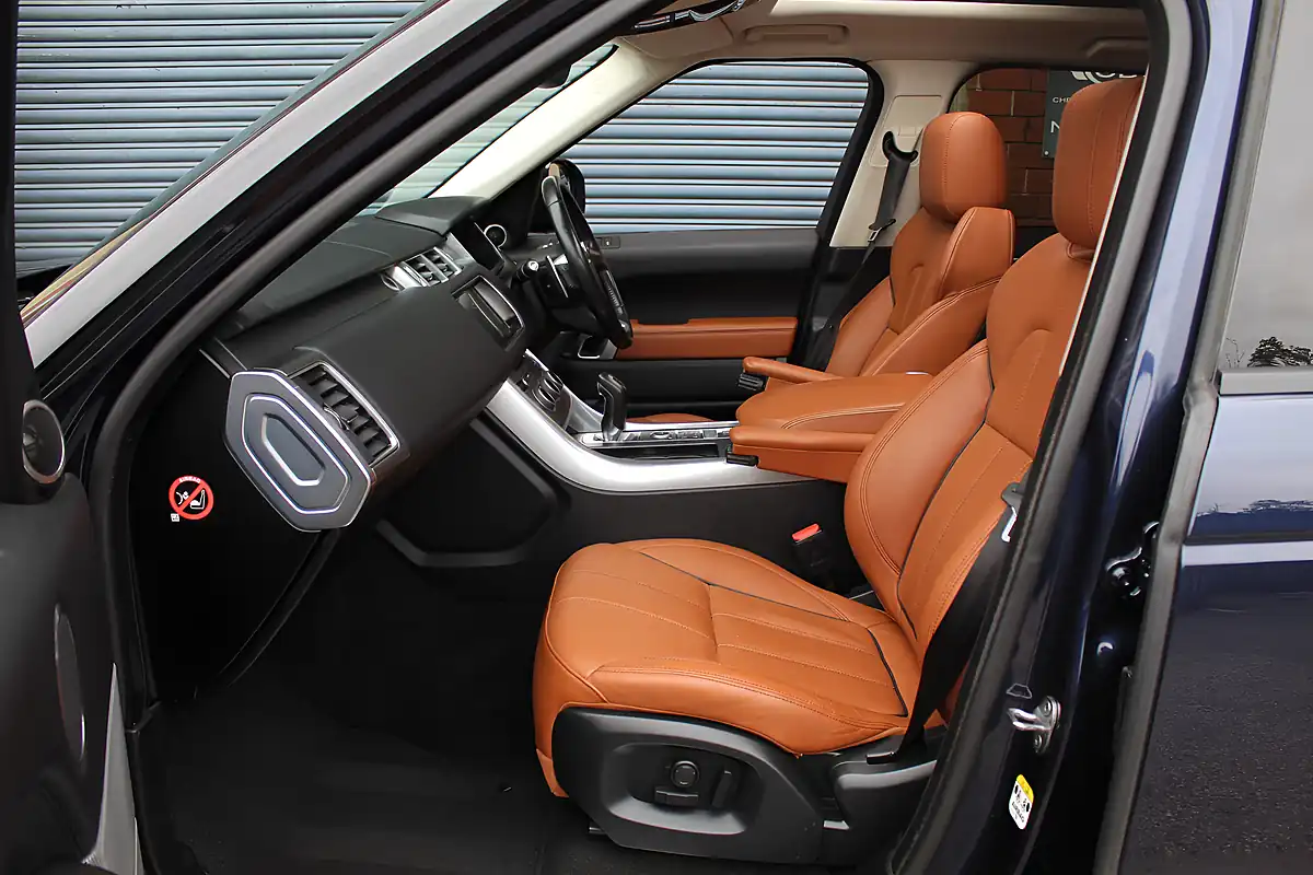 Used 2017 Land Rover Range Rover Sport Hse Dynamic Blue - Interior and Exterior details 14