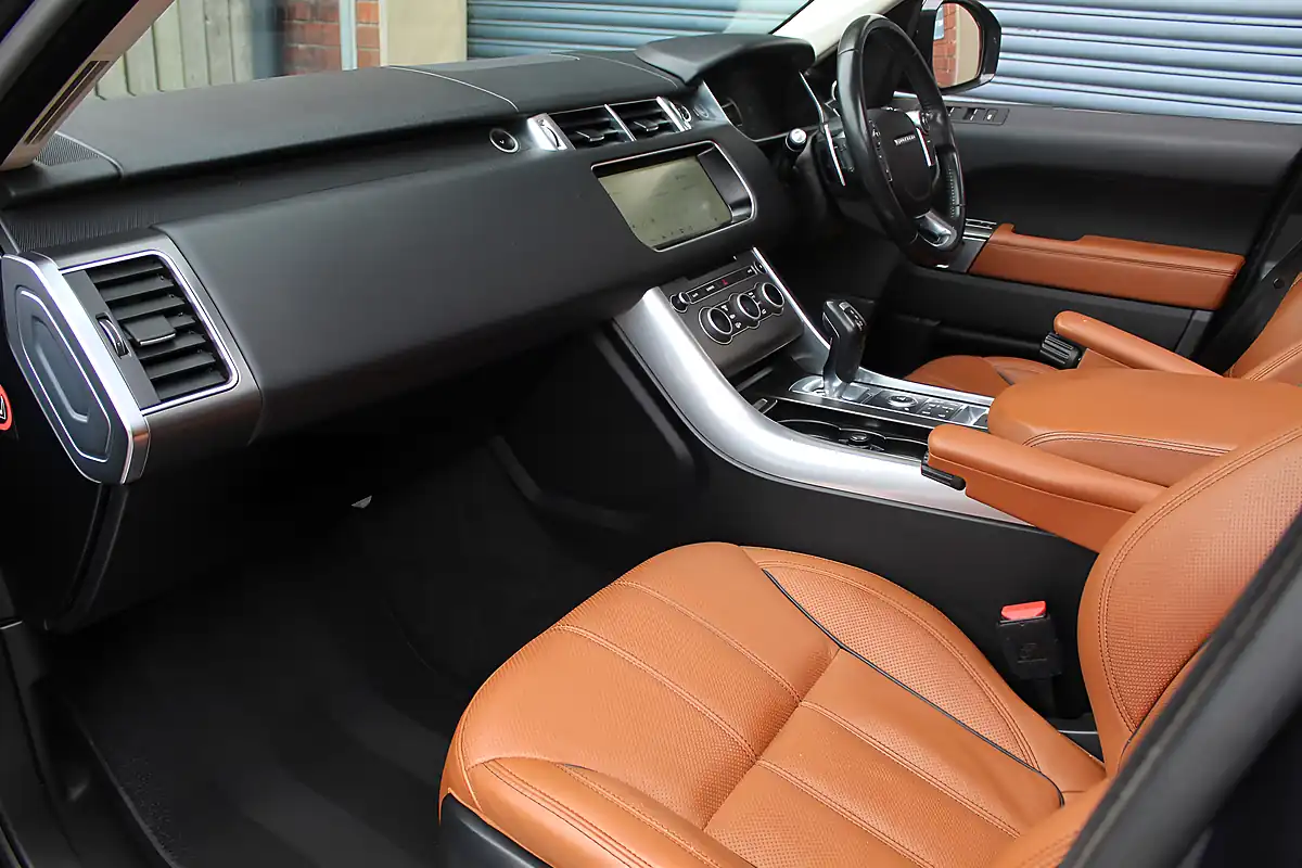 Used 2017 Land Rover Range Rover Sport Hse Dynamic Blue - Interior and Exterior details 15
