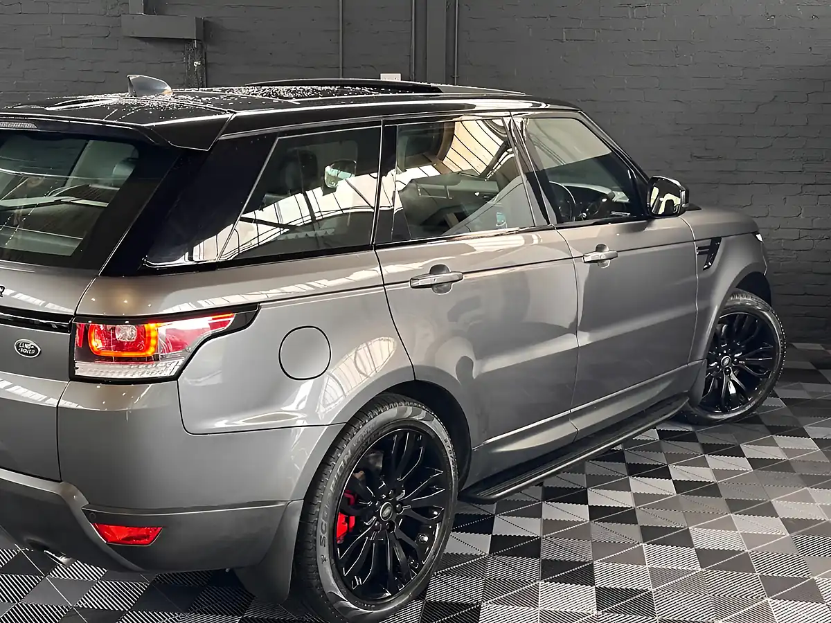 Used 2017 Land Rover Range Rover Sport Hse Dynamic Carpathian Grey Metallic - Interior and Exterior details 4