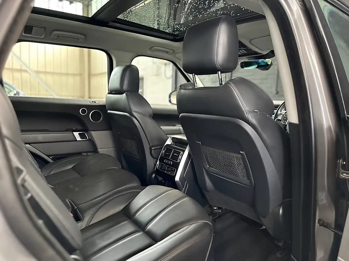 Used 2017 Land Rover Range Rover Sport Hse Dynamic Carpathian Grey Metallic - Interior and Exterior details 8