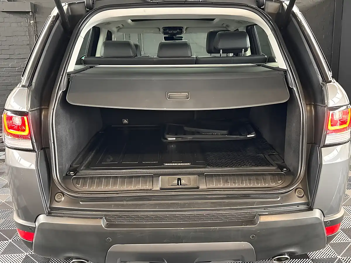 Used 2017 Land Rover Range Rover Sport Hse Dynamic Carpathian Grey Metallic - Interior and Exterior details 9